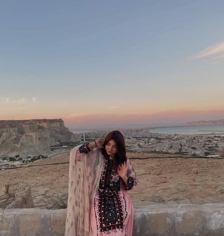 Régzáré Nayke Gyábáné Zeré